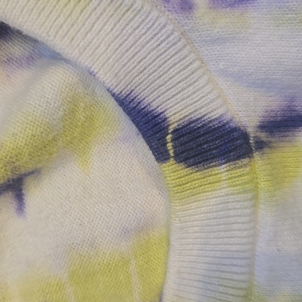 Lululemon Athletica Tie-Dye Purple/Yellow-Green Lightweight Sweater - Picture 7 of 10